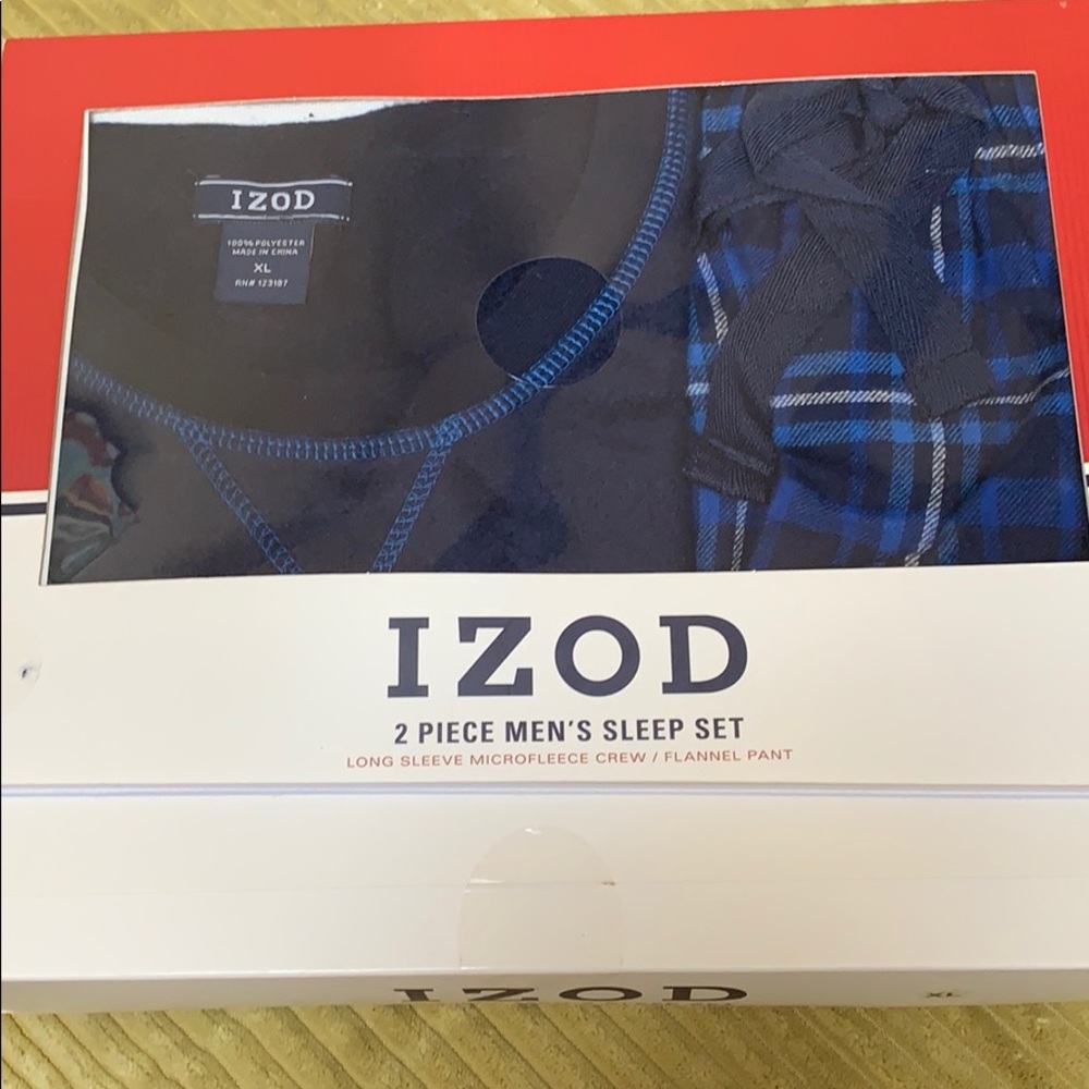 Izod Men’s- 2 piece Sleep Set